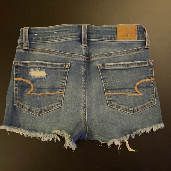 Women’s American Eagle Jean Shorts - Picture 2 of 5